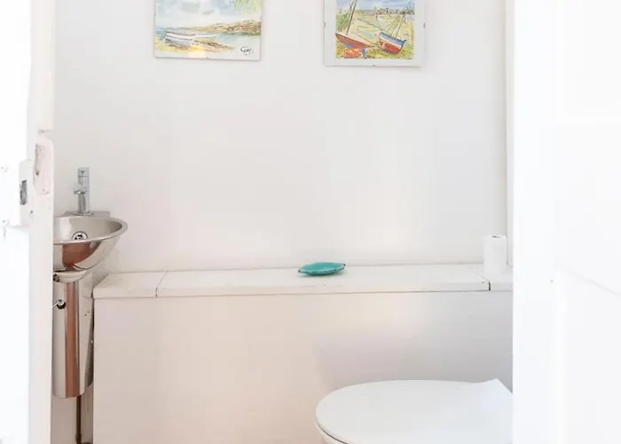 Atypique Dans La Rue Fourmilliere Appartement Antibes