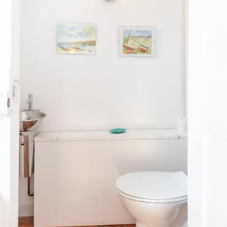 Atypique Dans La Rue Fourmilliere Apartment Antibes