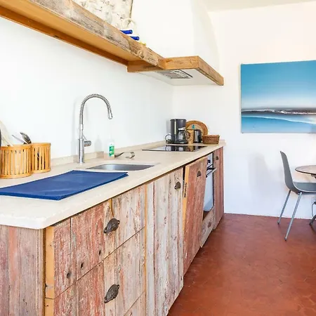 Apartment Atypique Dans La Rue Fourmilliere *